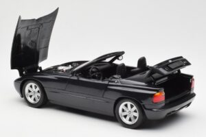 BMW Z1 Črna Metalik Minichamps 1:18 180020100 Kovina – slika 5 od 8