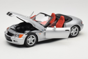 BMW Z3 Kabriolet Srebrna UT Models 1:18 20402 Kovina – slika 2 od 8