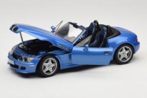 BMW Z3 M Roadster Moder Dealerska Izdaja UT Models 1:18 80439422939 Kovina – slika 2 od 8