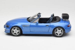 BMW Z3 M Roadster Z Prtljažnikom Modra Metalik UT Models 1:18 20416 Kovina – slika 4 od 8