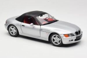 BMW Z3 Roadster 1.8 Srebrn UT Models 1:18 20404 Kovina – slika 6 od 8