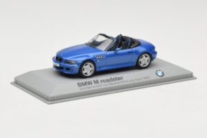 BMW Z3 Roadster 2.8 Moder Minichamps 1:43 BMW003 Kovina – slika 2 od 4