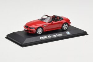 BMW Z3 Roadster 2.8 Rdeč Minichamps 1:43 BMW004 Kovina – slika 2 od 4