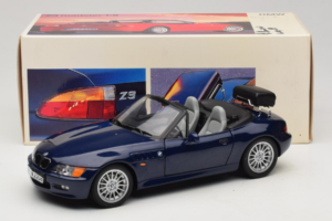 BMW Z3 Roadster Moder Dealerska Izdaja UT Models 1:18 80439422186 Kovina – slika 8 od 8