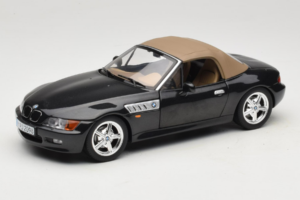 BMW Z3 Roadster Zelen Dealerska Izdaja UT Models 1:18 80439411711 Kovina