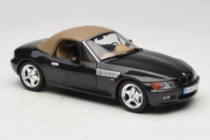 BMW Z3 Roadster Zelen Dealerska Izdaja UT Models 1:18 80439411711 Kovina – slika 6 od 8