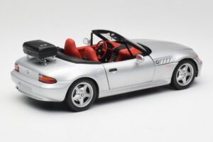 BMW Z3 Roadster Z Prtljažnikom Srebrna UT Models 1:18 20407 Kovina – slika 3 od 8