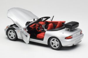 BMW Z3 Roadster Z Prtljažnikom Srebrna UT Models 1:18 20407 Kovina – slika 5 od 8