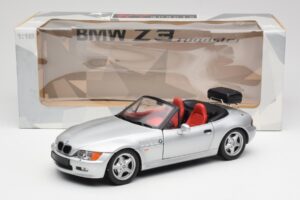 BMW Z3 Roadster Z Prtljažnikom Srebrna UT Models 1:18 20407 Kovina – slika 8 od 8