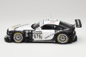BMW Z4 #676 H. Stuck / J. Hennerici / D. Hurtgen Team Schubert Nürburgring 24 Hours 2006 AUTOart 1:18 80649 Kovina – slika 3 od 6