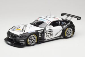 BMW Z4 #676 H. Stuck / J. Hennerici / D. Hurtgen Team Schubert Nürburgring 24 Hours 2006 AUTOart 1:18 80649 Kovina