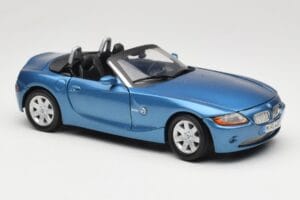 BMW Z4 E85 Moder Metallic Motormax 1:18 73144 Kovina – slika 6 od 8