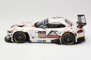 BMW Z4 E89 GT3 #888 Triple Eight Racing L. Mowle / J. Ratcliffe 24 Hours of Spa 2015 Minichamps 1:18 151152388 Kovina – slika 3 od 6
