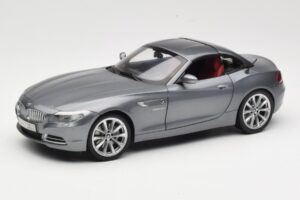BMW Z4 E89 sDrive 35i Space Grey Metallic Kyosho 1:18 80432147085 Kovina