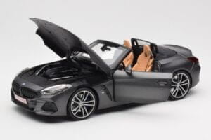 BMW Z4 G29 Siv Metallic Norev 1:18 183270 Kovina – slika 2 od 8