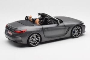 BMW Z4 G29 Siv Metallic Norev 1:18 183270 Kovina – slika 3 od 8