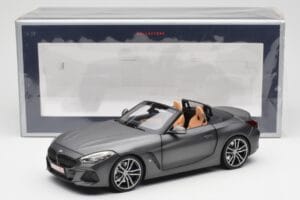 BMW Z4 G29 Siv Metallic Norev 1:18 183270 Kovina – slika 8 od 8