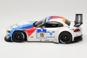 BMW Z4 GT3 #19 Team Schubert J. Muller / D. Muller ADAC 24 Hours Nurburgring 2013 Minichamps 1:18 151132319 Kovina – slika 3 od 6