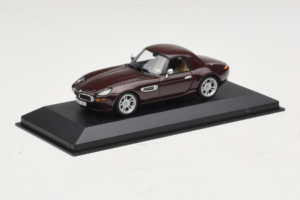 BMW Z8 Rjava Hardtop Minichamps 1:43 BMW019 Kovina – slika 2 od 4