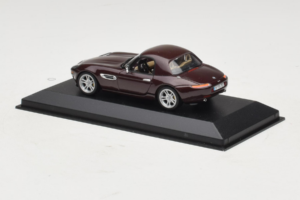 BMW Z8 Rjava Hardtop Minichamps 1:43 BMW019 Kovina – slika 3 od 4