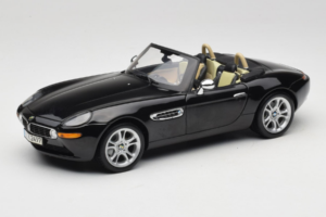 BMW Z8 Črna Kyosho 1:18 80439411729 Kovina