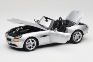 BMW Z8 E52 Kabriolet Srebrna Kyosho 1:18 80432411551 Kovina – slika 2 od 8