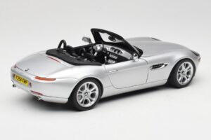 BMW Z8 E52 Kabriolet Srebrna Kyosho 1:18 80432411551 Kovina – slika 3 od 8