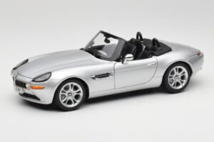 BMW Z8 E52 Kabriolet Srebrna Kyosho 1:18 80432411551 Kovina