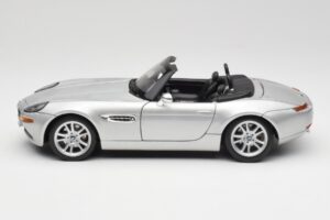 BMW Z8 E52 Titanium Silver Maisto 1:18 536896 Kovina – slika 4 od 8