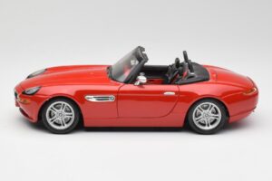 BMW Z8 E52 Rdeč Metalik Bburago 1:18 18-12032 Kovina – slika 4 od 8