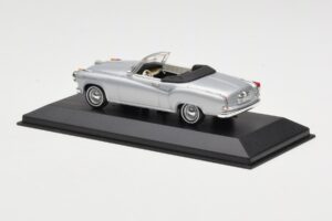 Borgward Isabella Kabriolet Srebrn Minichamps 1:43 400096030 Kovina – slika 3 od 4