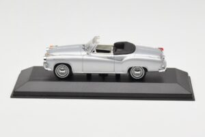 Borgward Isabella Kabriolet Srebrn Minichamps 1:43 400096030 Kovina