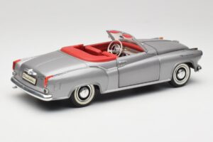 Borgward Isabella Kabriolet Srebrna Revell 1:18 8411 Kovina – slika 3 od 8