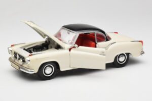 Borgward Isabella Coupe Bela Revell 1:18 8859 Kovina – slika 2 od 8