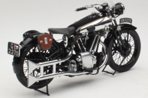 Brough Superior SS 100 T. E. Lawrence Minichamps 1:18 122135500 Kovina – slika 2 od 6