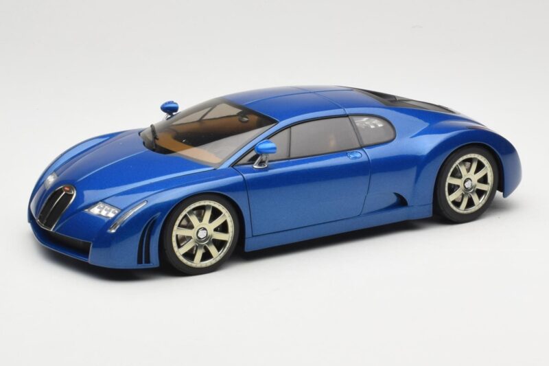 Bugatti EB 18.3 Chiron Moder AUTOart 1:18 70911 Kovina