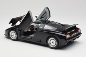 Bugatti EB110 Črn Bburago 1:18 3055 Kovina – slika 5 od 8