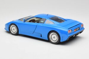 Bugatti EB110 Moder Bburago 1:18 3035 Kovina – slika 7 od 8