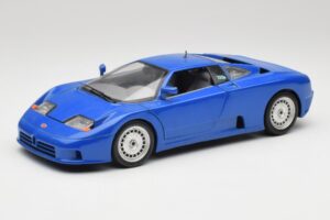 Bugatti EB110 Temno Modra Bburago 1:18 3035-DB Kovina
