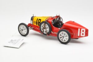 Bugatti T35 National Colors Spain CMC 1:18 M-100-B-016 Kovina – slika 5 od 6