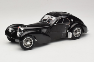 Bugatti Type 57 SC Atlantic Črna Solido 1:18 S1802101 Kovina