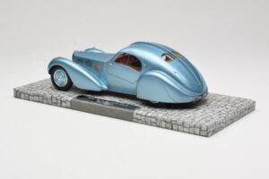 Bugatti Type 57SC Atlantic Modra Minichamps 1:18 107110320 Kovina – slika 5 od 6