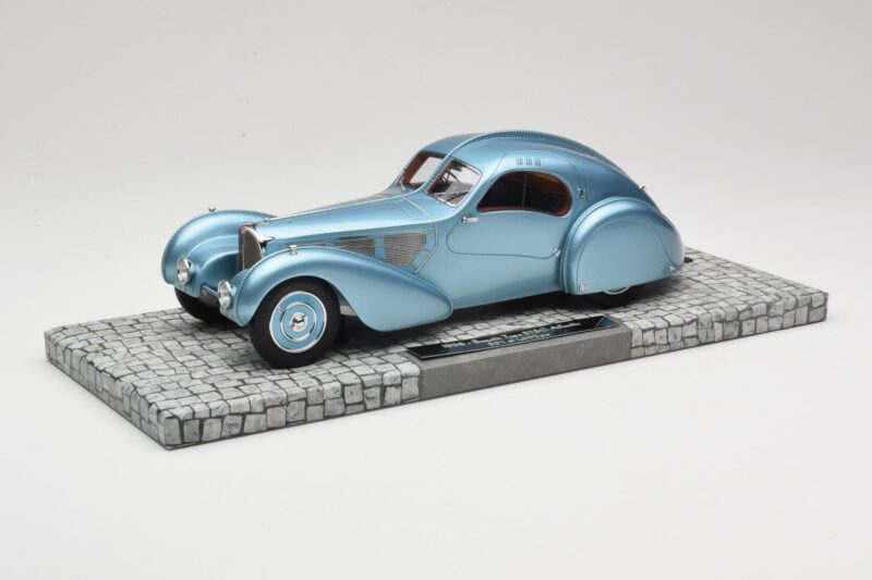 Bugatti Type 57SC Atlantic Modra Minichamps 1:18 107110320 Kovina