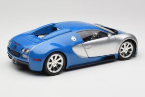 Bugatti Veyron Edition Centenaire Chrome Blue Minichamps 1:18 100110850 Kovina – slika 3 od 8
