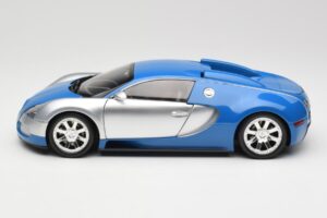 Bugatti Veyron Edition Centenaire Chrome Blue Minichamps 1:18 100110850 Kovina – slika 4 od 8