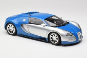 Bugatti Veyron Edition Centenaire Chrome Blue Minichamps 1:18 100110850 Kovina – slika 6 od 8