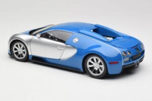 Bugatti Veyron Edition Centenaire Chrome Blue Minichamps 1:18 100110850-O Kovina – slika 6 od 7