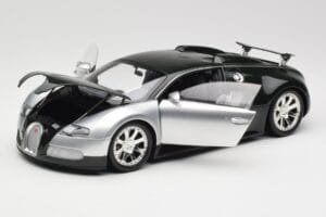 Bugatti Veyron Edition Centenaire Chrome Green Minichamps 1:18 100110852 Kovina – slika 2 od 8