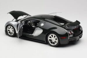 Bugatti Veyron Edition Centenaire Chrome Green Minichamps 1:18 100110852 Kovina – slika 5 od 8