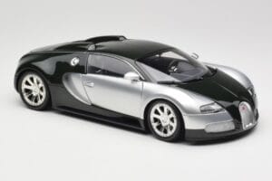 Bugatti Veyron Edition Centenaire Chrome Green Minichamps 1:18 100110852 Kovina – slika 6 od 8